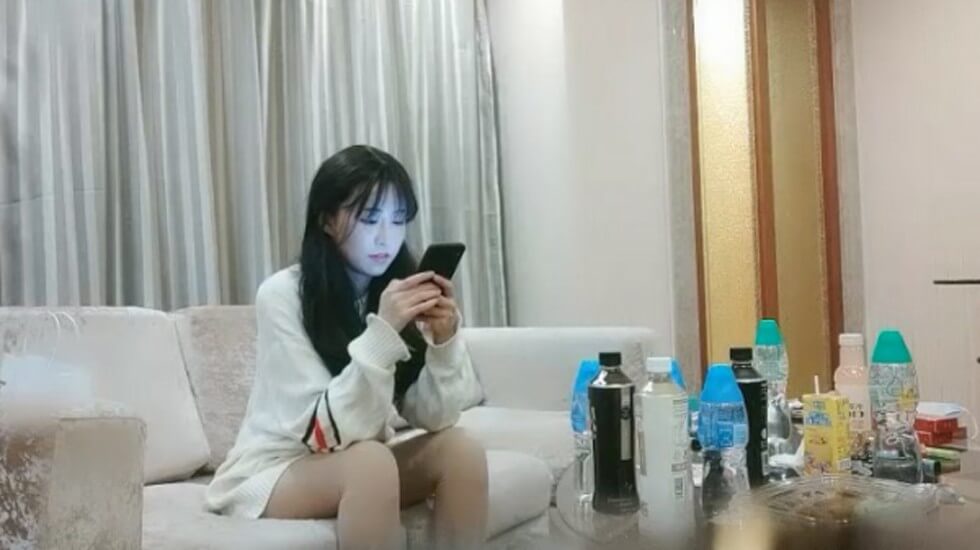 日本亚洲国产一区二区三区