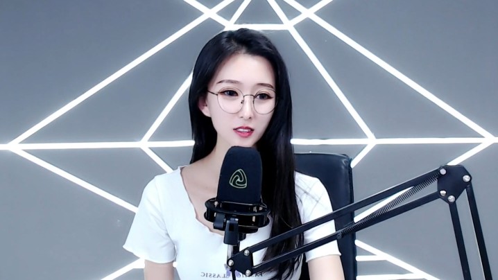 AV亚洲产国偷V产偷V自拍AV