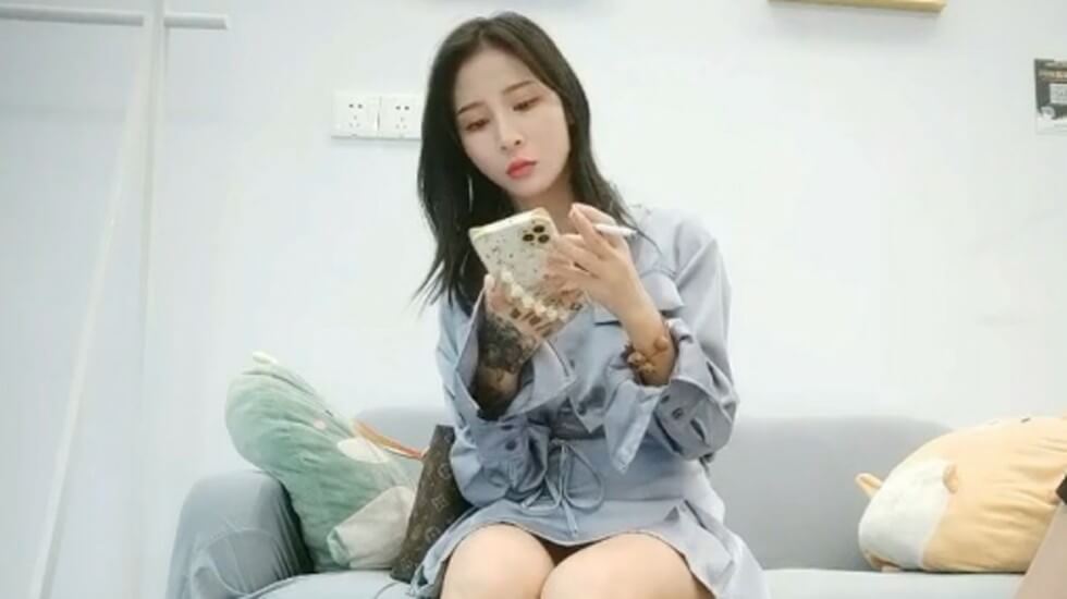 别揉我胸啊嗯上课