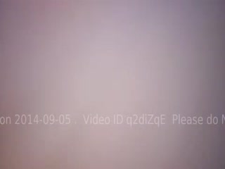 两腿间花蒂被吸得肿了视频